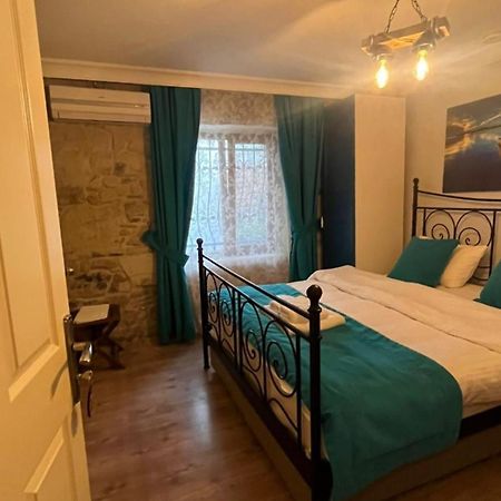 Foca Antik Otel ภายนอก รูปภาพ