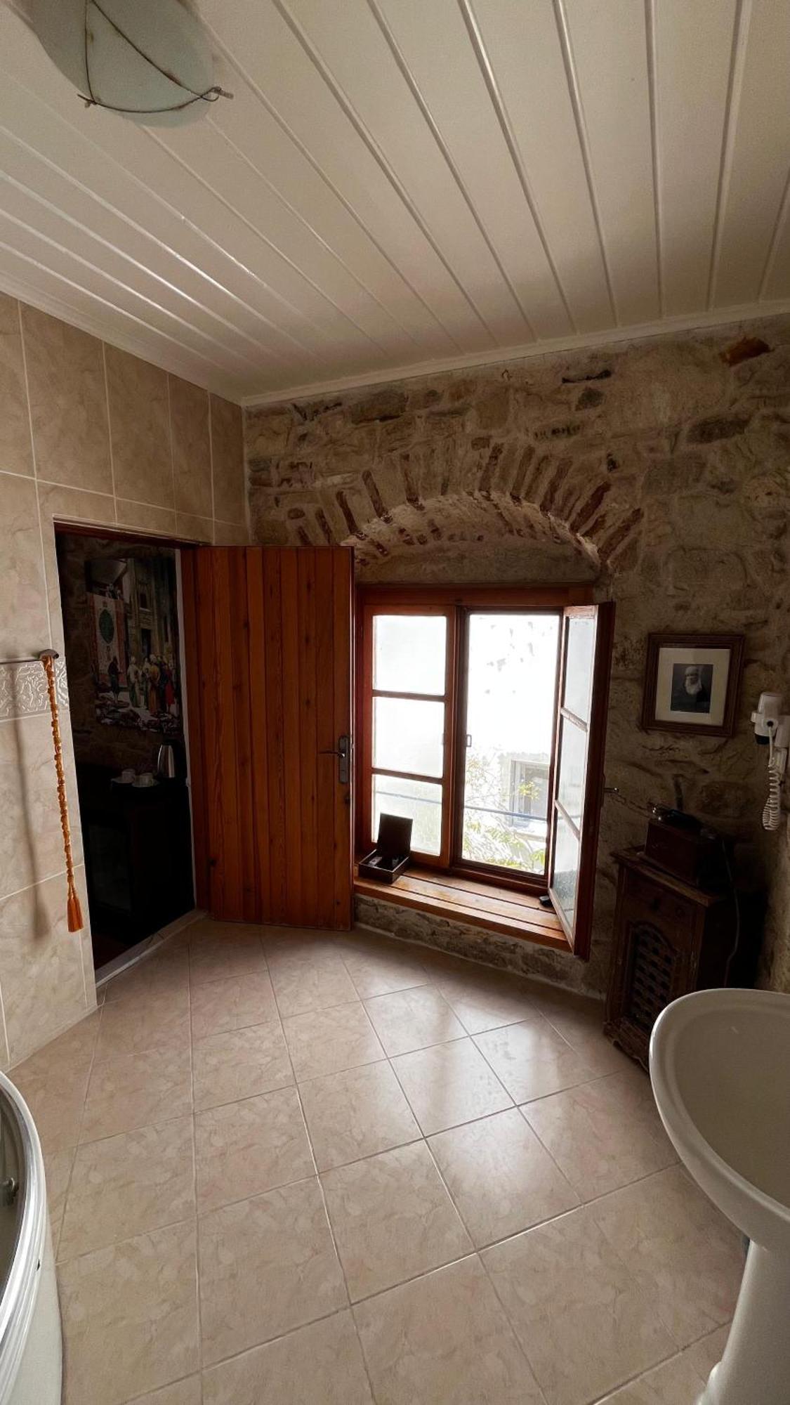 Foca Antik Otel ภายนอก รูปภาพ