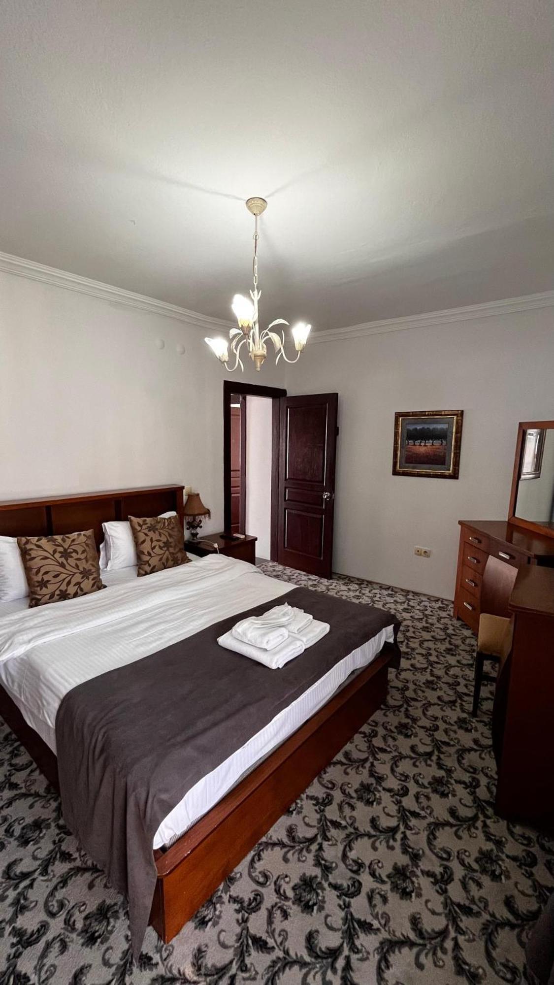 Foca Antik Otel ภายนอก รูปภาพ