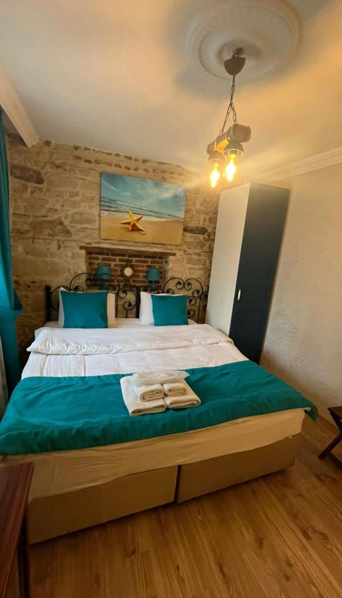 Foca Antik Otel ภายนอก รูปภาพ