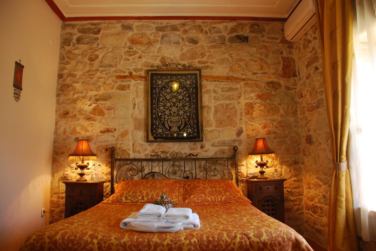 Foca Antik Otel ภายนอก รูปภาพ