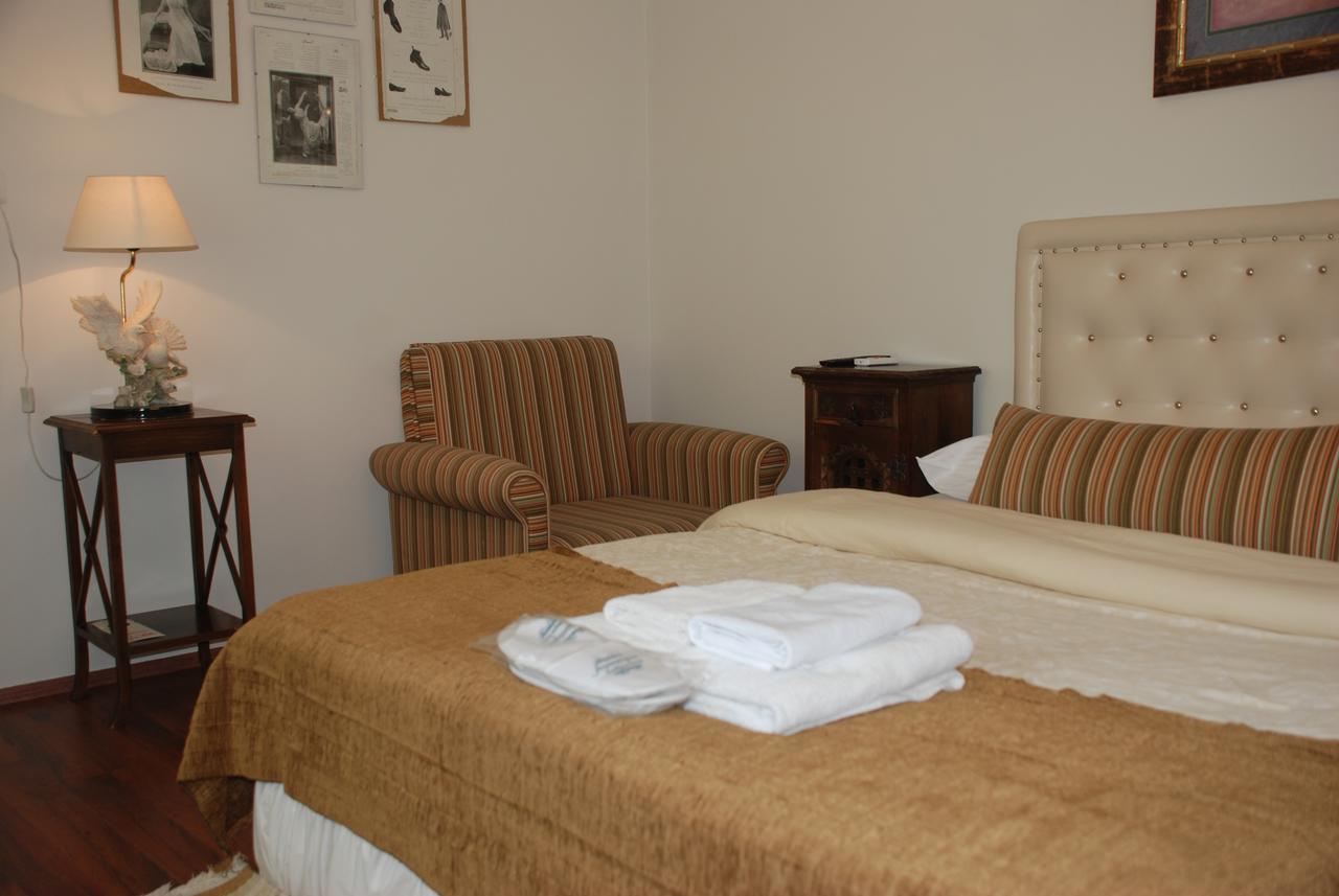 Foca Antik Otel ภายนอก รูปภาพ