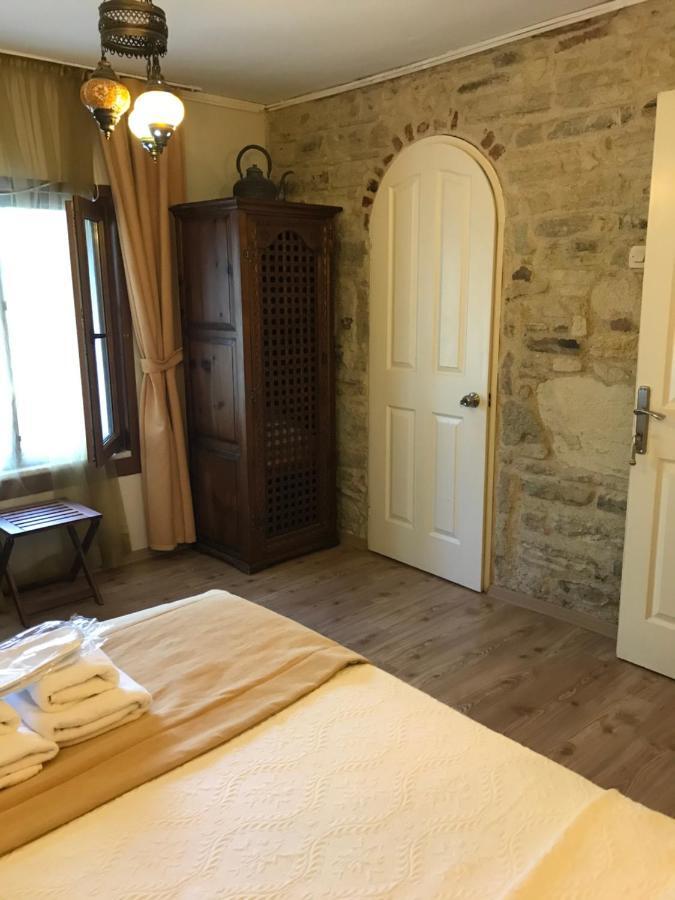 Foca Antik Otel ภายนอก รูปภาพ